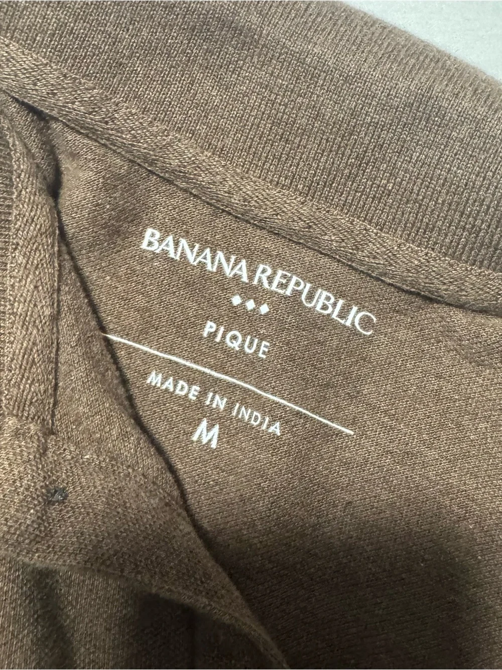Banana Republic Men’s Pique Medium Brown Logo BR Collar Short-Sleeve Polo EUC